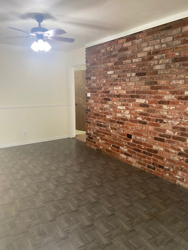 Building Photo - 7143 Triola Ln