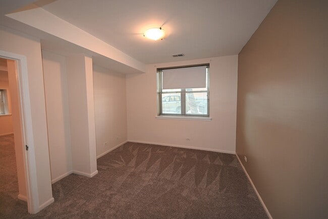 Building Photo - 5400 N Campbell Ave