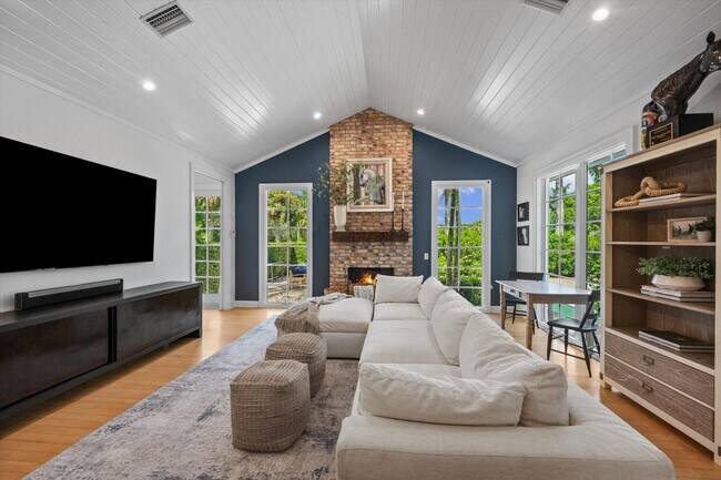Building Photo - 1753 Trotter Ct
