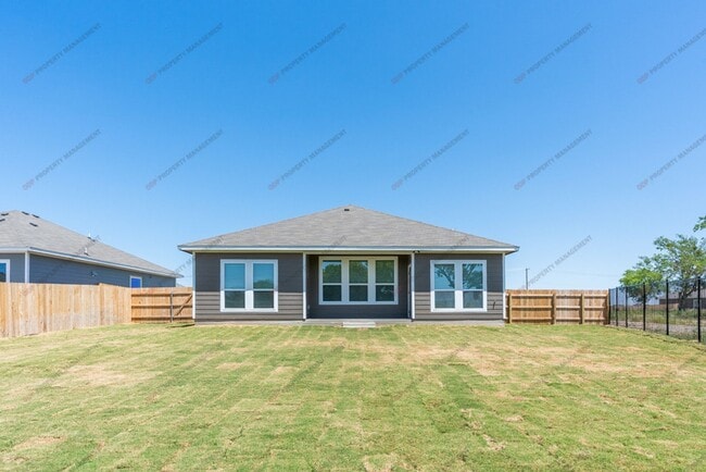 Building Photo - 7429 Hudson Grove Dr
