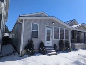 Building Photo - Beautiful 1 Bed 1 Bath with Bonus Rooms Fo...
