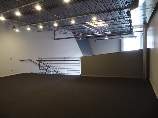 Building Photo - 2113 Greenleaf St