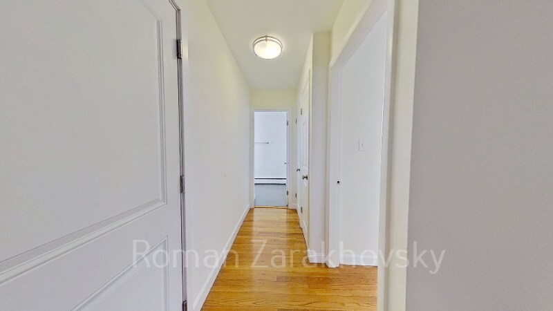 Building Photo - 14 Marion St