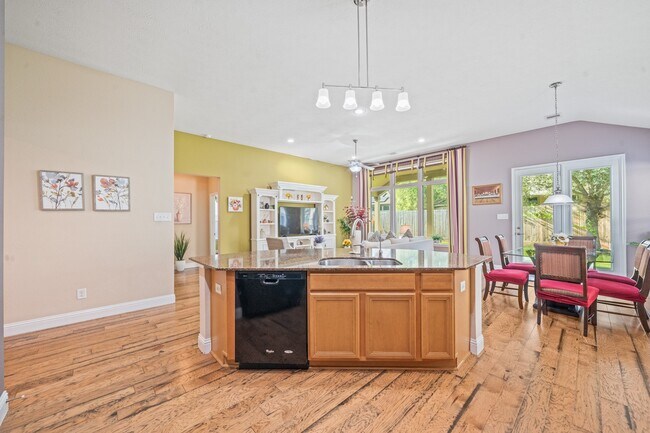 Building Photo - 16514 Sheffield Run Dr