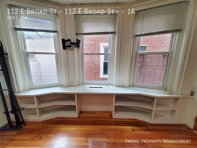 Building Photo - 112 E Broad St