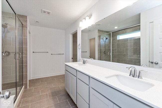 Building Photo - 3148 Hawking Ct