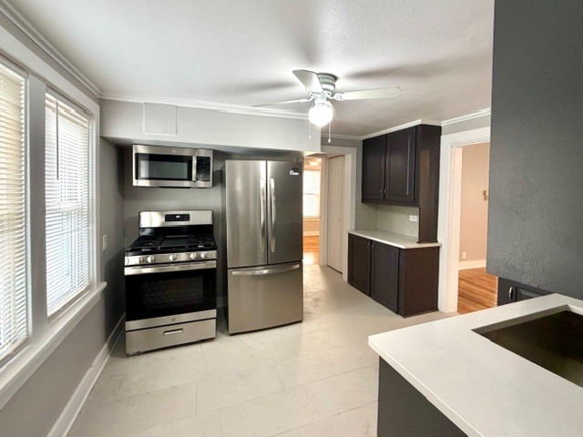 Building Photo - 609 1st St