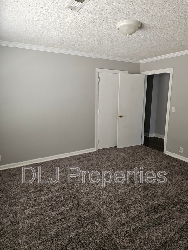 Building Photo - 112 E Dumplin Valley Rd