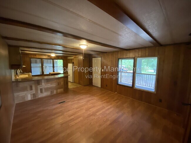 Building Photo - 2036 Mt Olive Rd