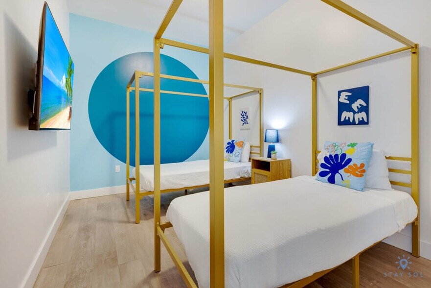 Building Photo - 777 N Ocean Dr