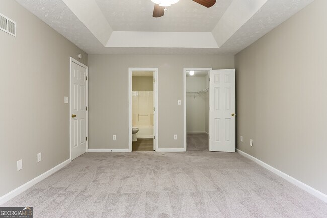 Building Photo - 165 Nowell Dr