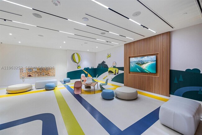 Building Photo - 300 Biscayne Blvd