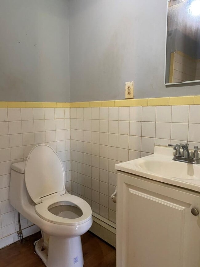 Building Photo - 298 NY-211
