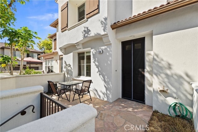 Building Photo - 18 Moonstone