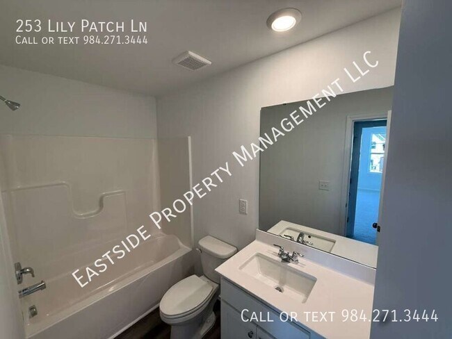 Building Photo - 253 Lily Patch Ln