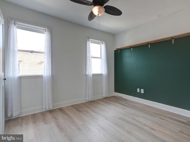 Building Photo - 3258 Livingston St