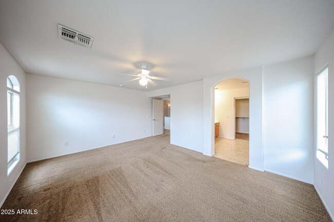 Building Photo - 4725 W Fawn Dr