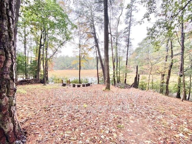 Building Photo - 114 Barclay Crescent