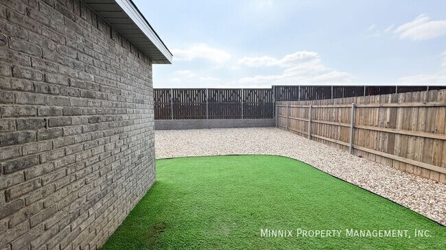 Building Photo - 3219 Abbeville Ave