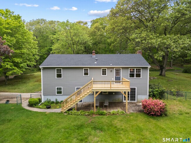 Building Photo - 831 Nut Plains Rd