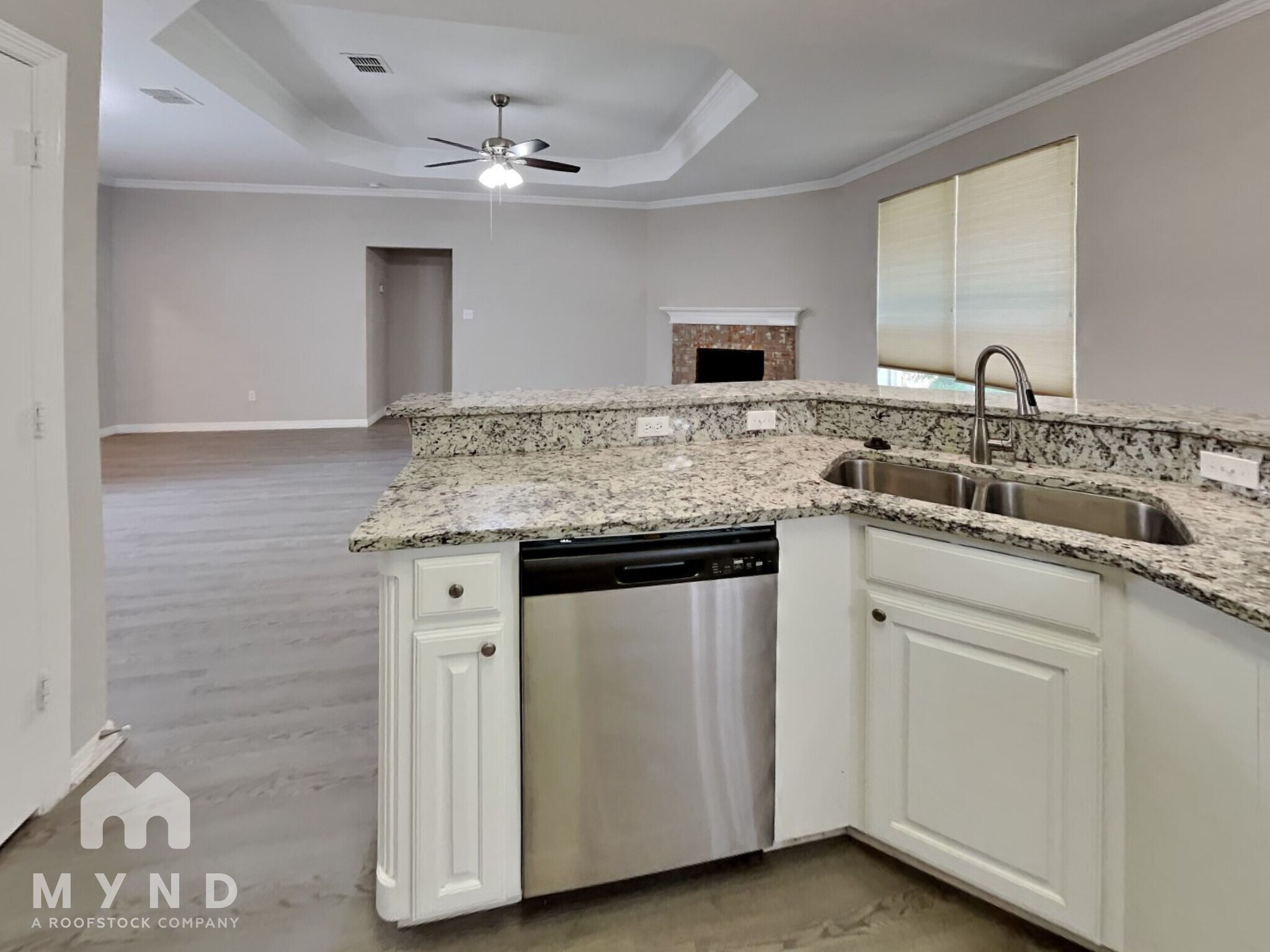 Building Photo - 2209 Country Brook Dr