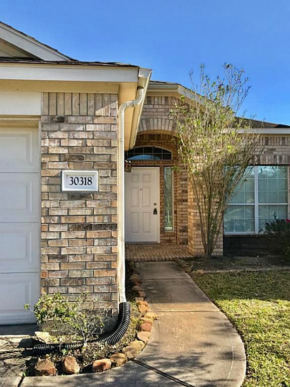 Building Photo - 30318 Emerson Creek Dr