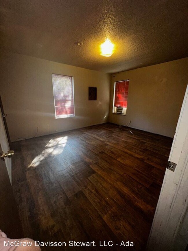 Building Photo - 1 br, 1 bath House - 508 1/2 E 16th