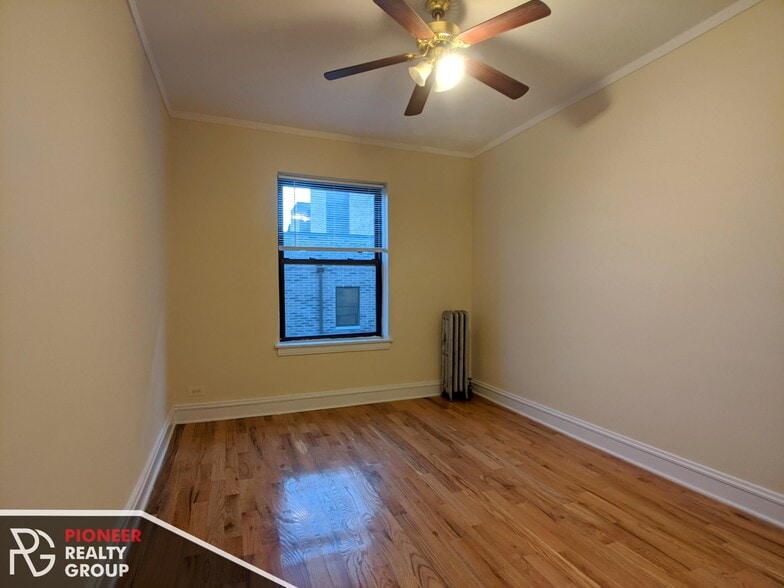 Building Photo - 4857 N Damen Ave