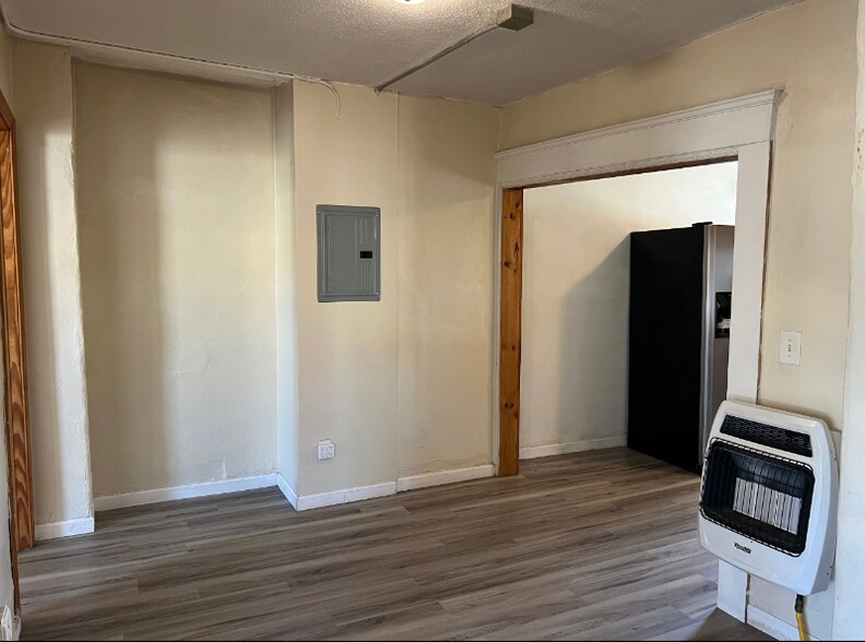 Building Photo - 60 Rathbun St