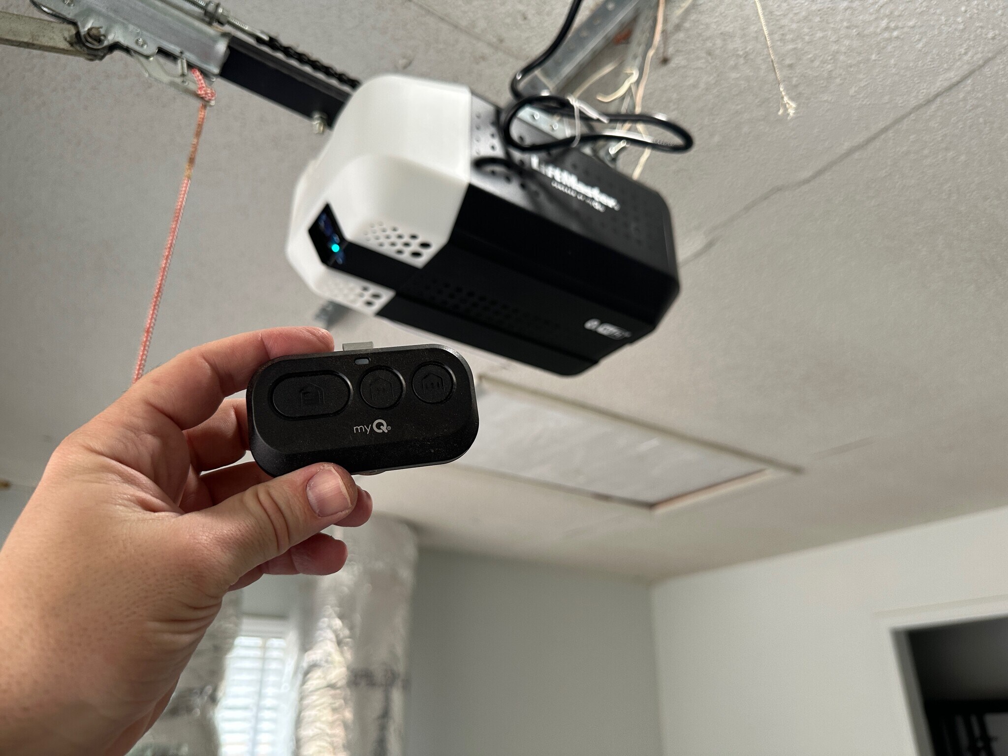 Building Photo - 323 Lance Cir