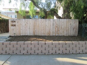 Building Photo - 1834-36 Chalcedony St