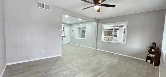Building Photo - 458 Chapel Pl