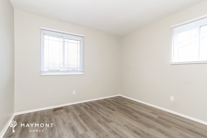 Building Photo - 736 Marbea Dr