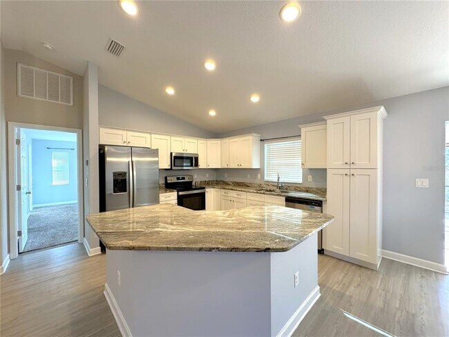 Building Photo - 3940 Penton Pl