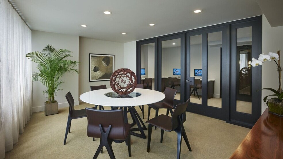 Building Photo - 811 18th St NW