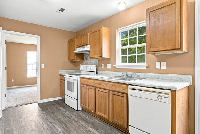 Building Photo - 926 Oakshire Cir