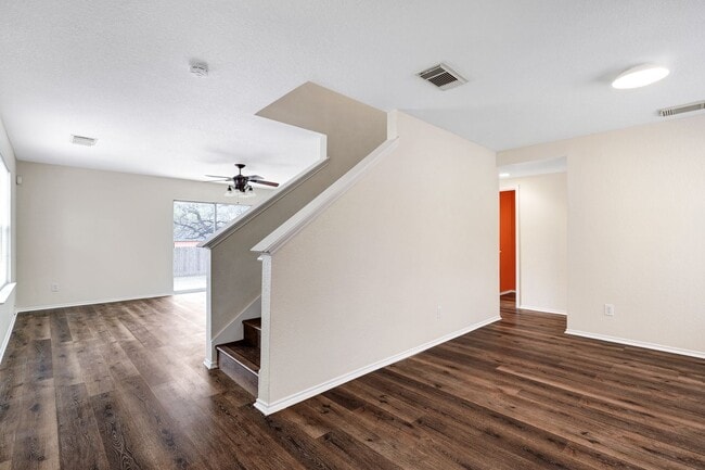 Building Photo - Spacious Brick-Front Home with Loft and Ex...