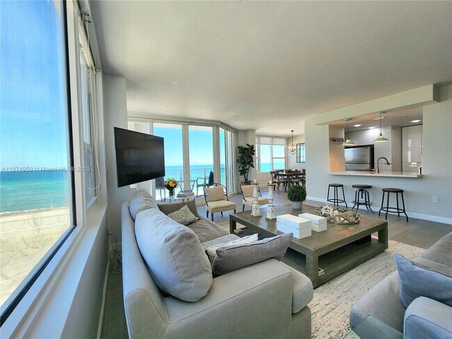 Building Photo - 3505 S Ocean Dr