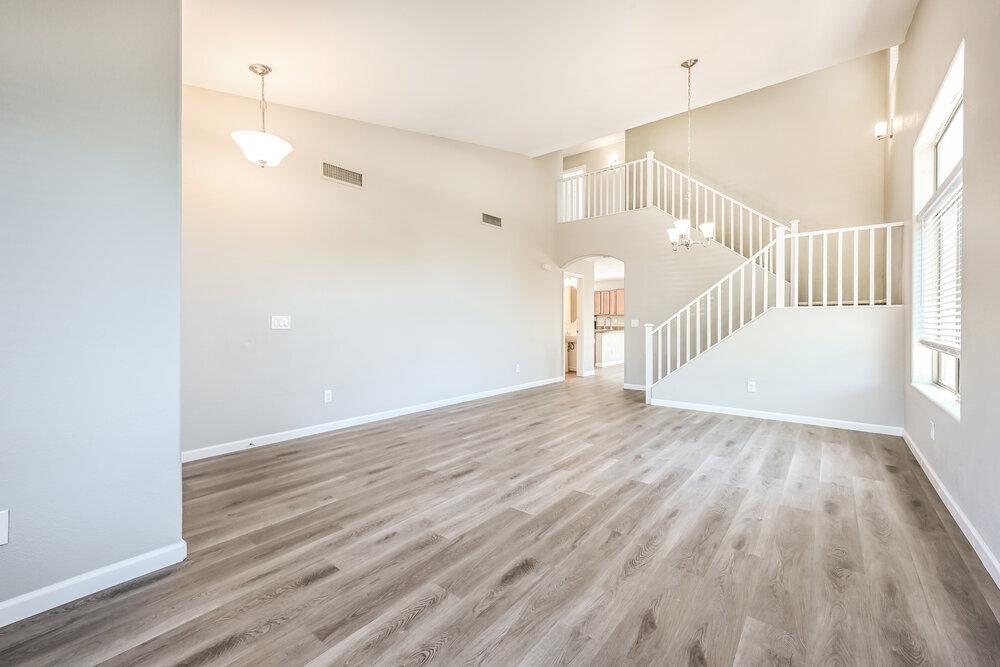 Building Photo - 2531 W White Feather Ln