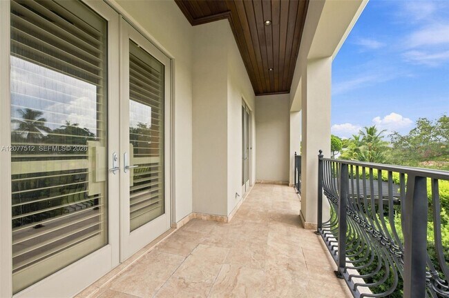 Building Photo - 7541 SW 56th Ct