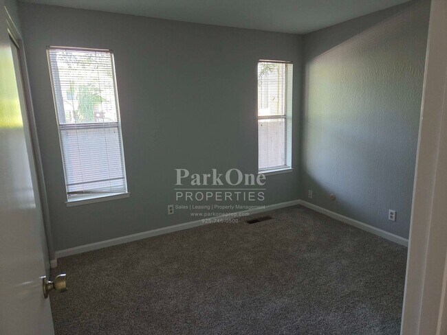 Building Photo - Super Spacious 2 bedroom Condo