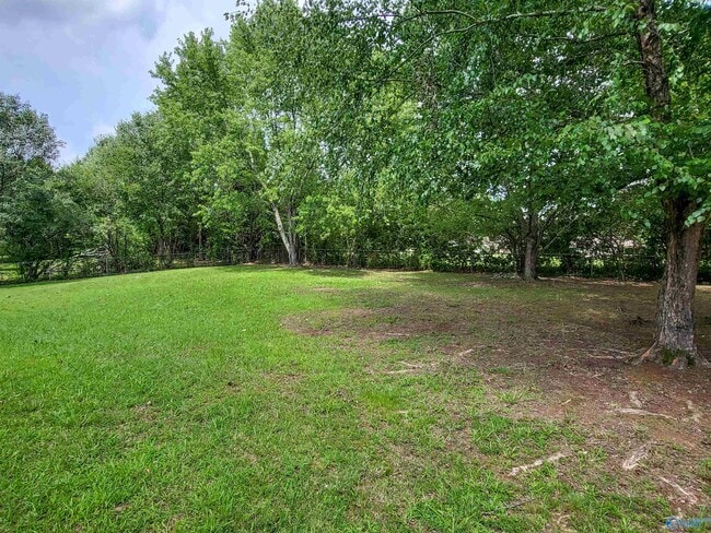 Building Photo - 308 Red Oak Rd