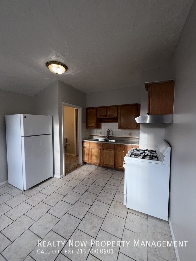 Building Photo - 3417 Storer Ave