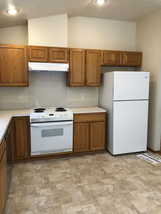 Building Photo - Beautiful 3-Bedroom Home In SW Corvallis