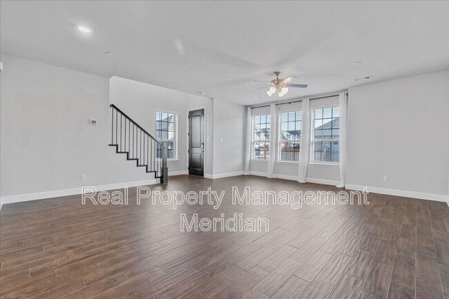 Building Photo - 815 Ponds Edge Ln