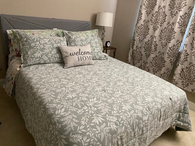 Building Photo - 40 Greystone Pl