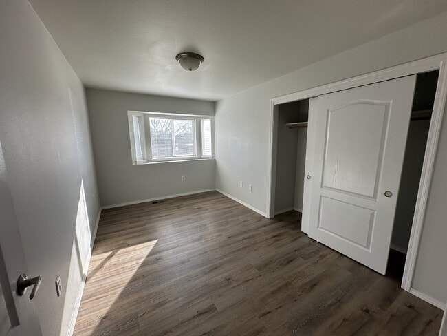 Building Photo - 1205 N Hartman St