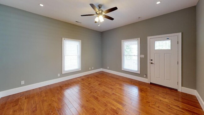 Building Photo - 1618 Forest Ave