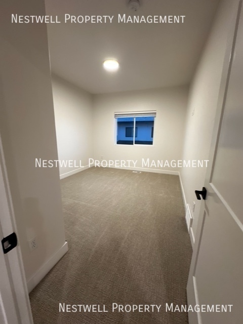Building Photo - 4321 W 5430 S