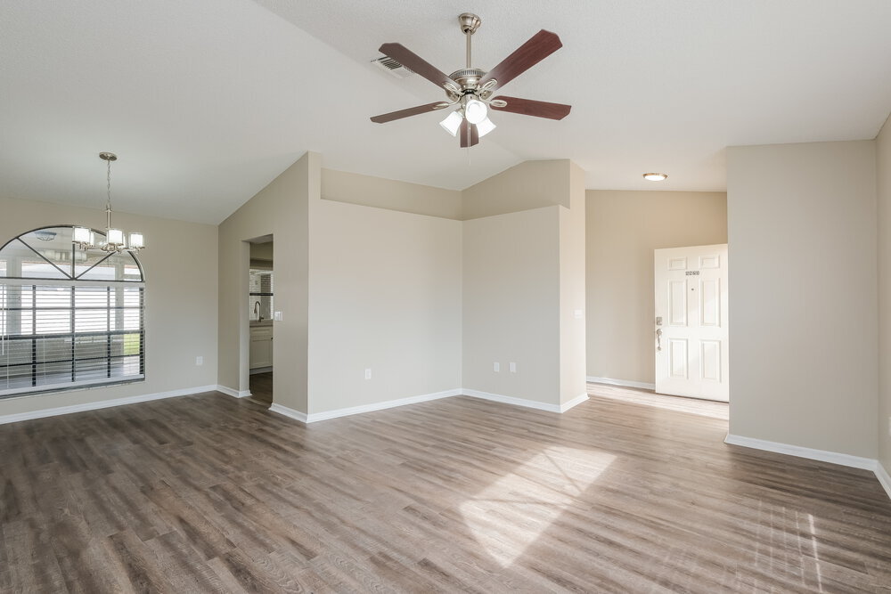 Building Photo - 8823 Gum Tree Ave